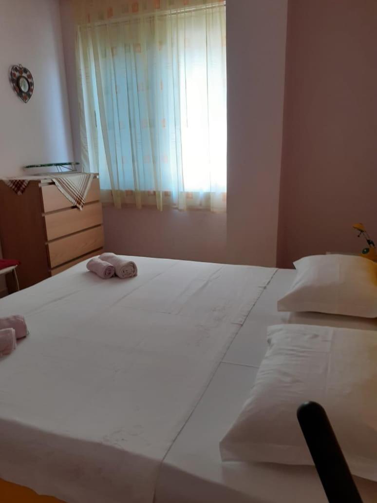 Ardo Apartament Durres Bagian luar foto